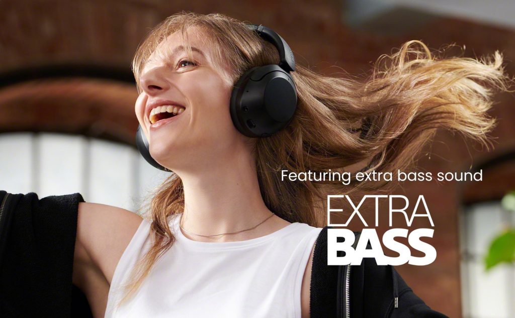 Image promotionnelle du casque audio Sony WH-XB910N mettant en avant la caractéristique Extra Bass.